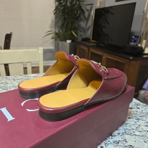NEW Gucci Burgundy Princetown Leather Mules with Horsebit Detail Size 37.5 - Picture 9 of 12